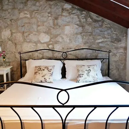Luka Apartament Kaštela